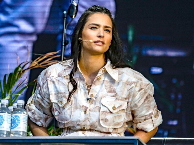 Amira Pocher.jpg