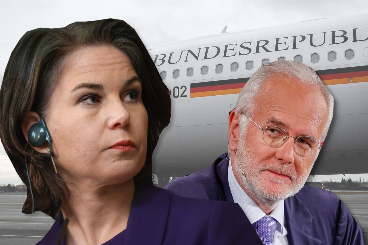 Annalena Baerbock ist als Außenministerin in der Welt unterwegs. Harald Schmidt spottet von daheim. 