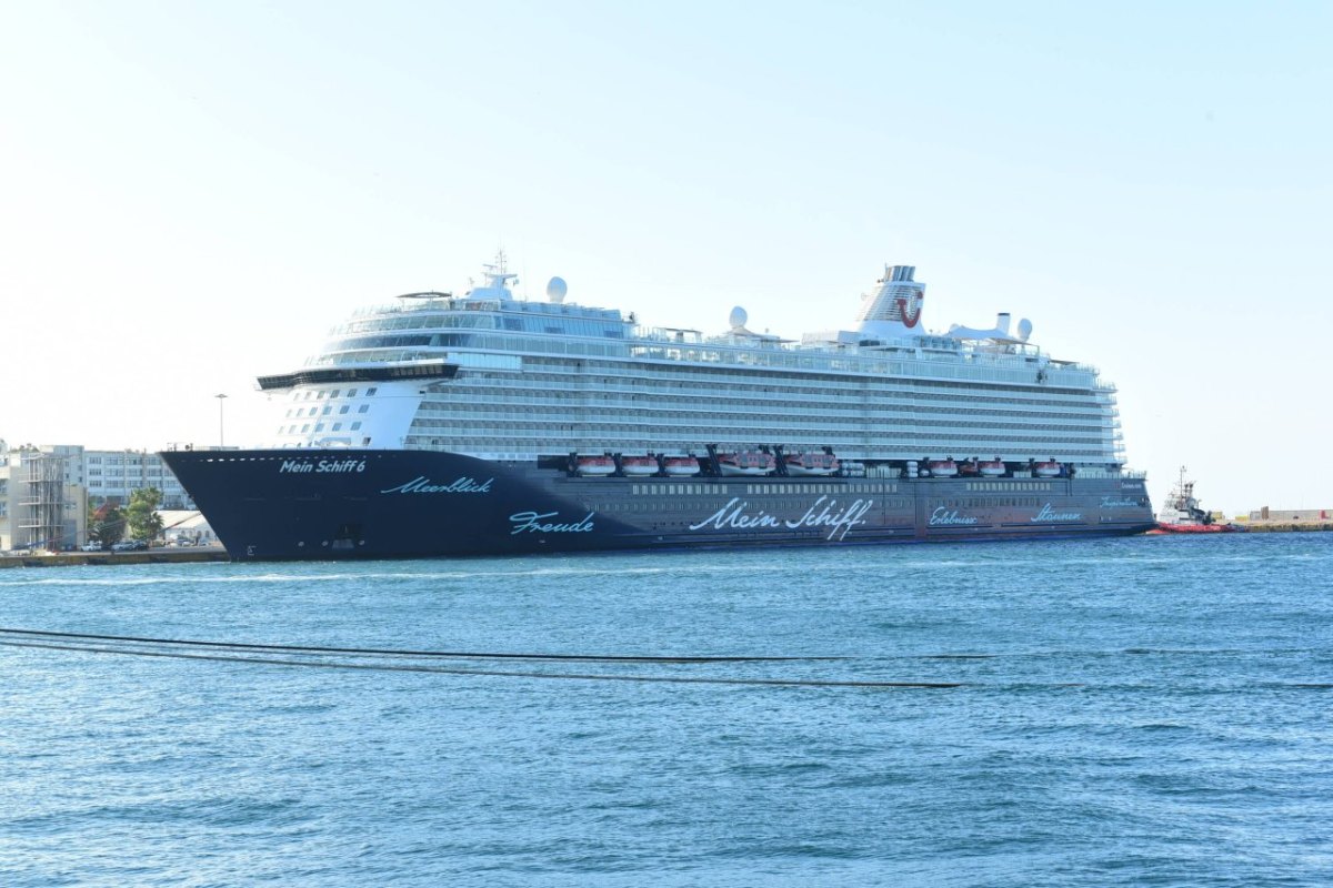 Mein Schiff.jpg