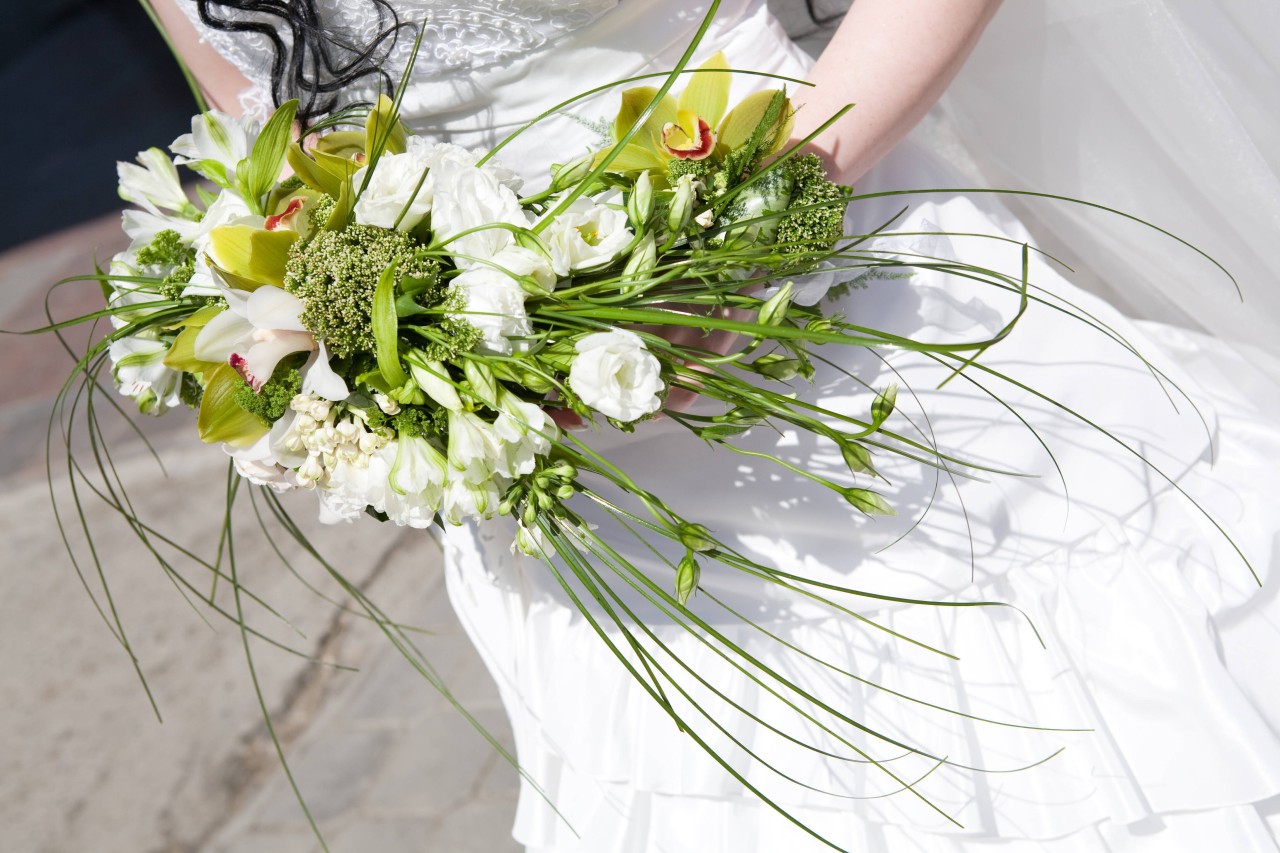 Eine Hochzeit mit unerwartetem Liebesgeständnis (Symbolbild).