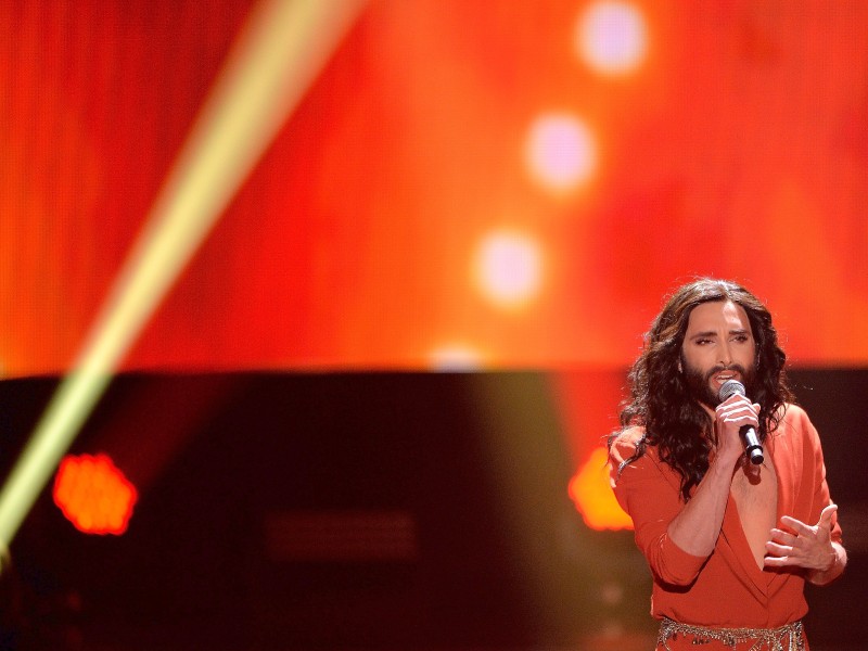 Nicht nur die Kandidaten durften auf die Bühne. Auch Conchita Wurst sang einen Song. Sie gewann den ESC 2014 für Österreich.