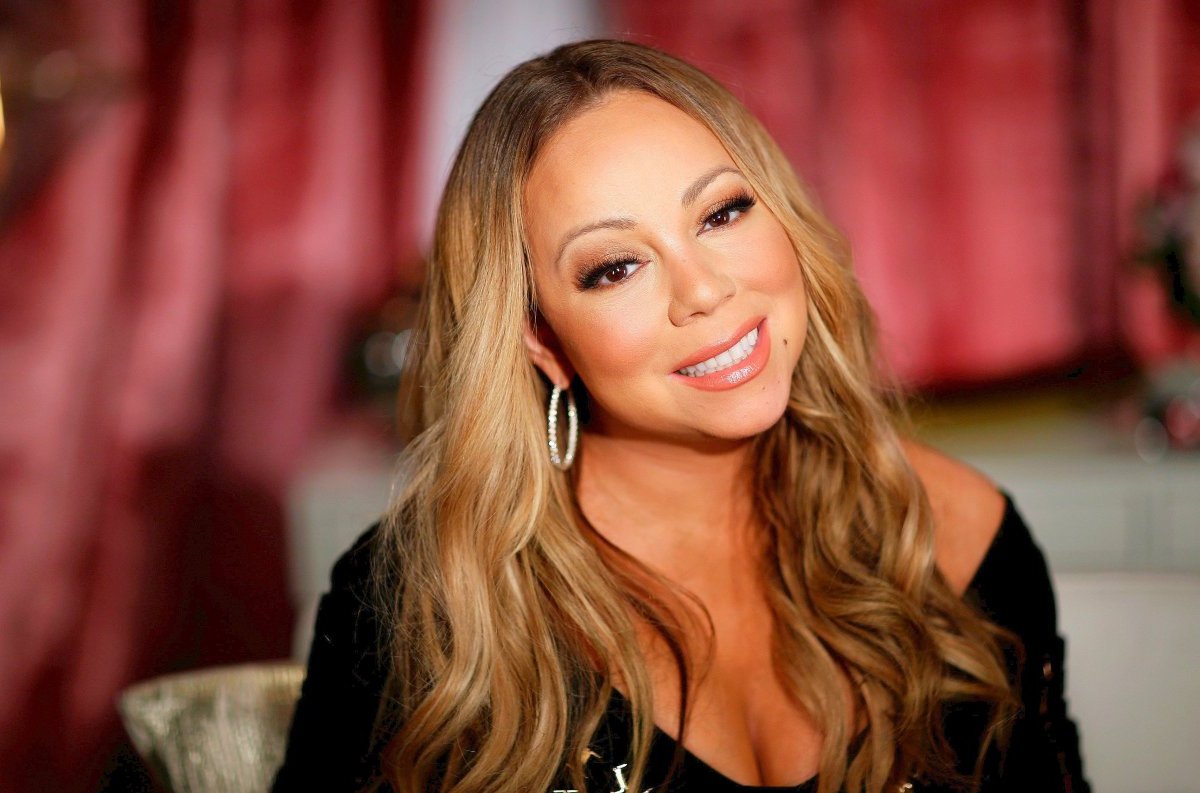 2016-11-24T080317Z_253452384_S1AEUOQHNXAA_RTRMADP_3_TELEVISION-MARIAHCAREY.JPG