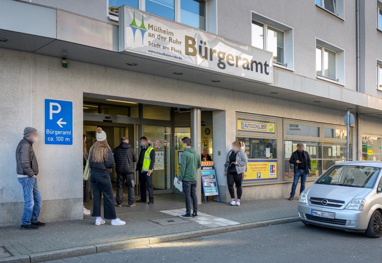 Beim Bürgeramt Mülheim kann es zu Verzögerungen kommen.