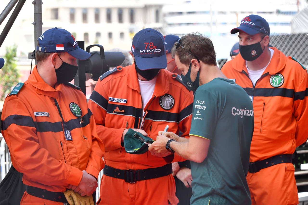 Formel 1: Sebastian Vettel kann wohl auch in Zukunft in Monaco Autogramme schreiben.