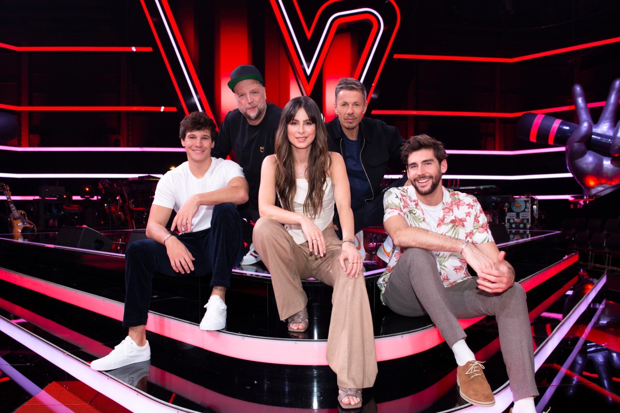 Bei „The Voice Kids“ sitzen Lena Meyer-Landrut und Wincent Weiss (l.) hier mit Smudo, Michi Beck und Alvaro Soler, als Konkurrenten im Jury-Stuhl.