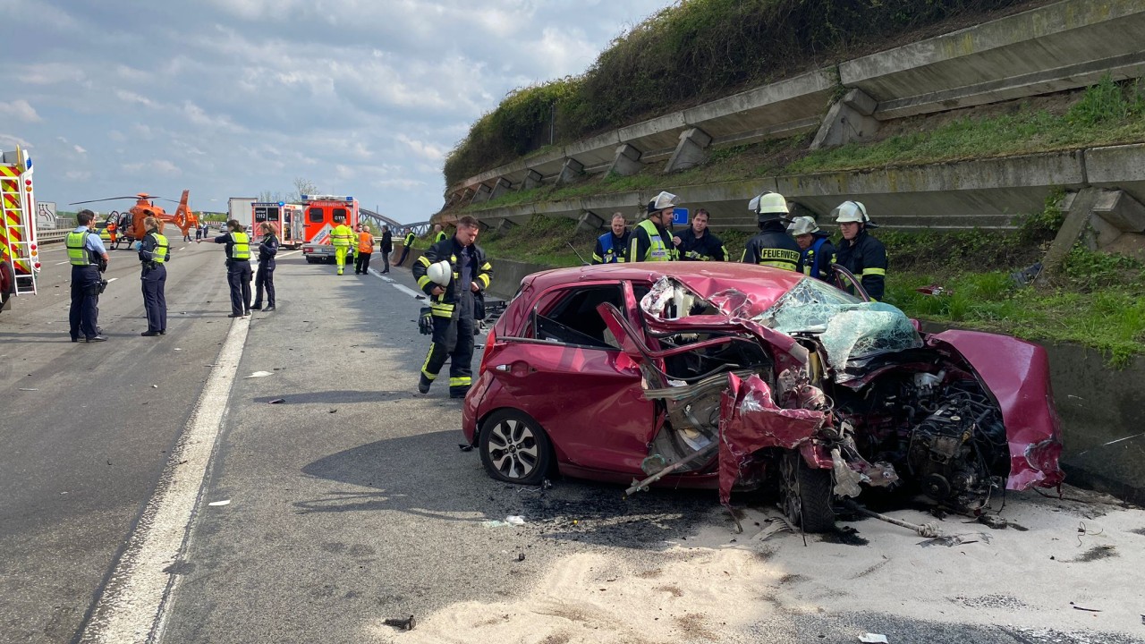 Schwerer Unfall auf der A42!