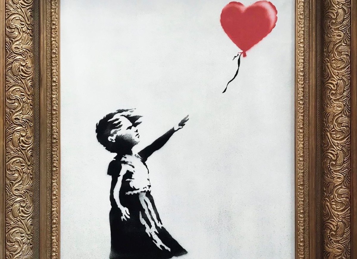 banksy girl with balloon.jpg