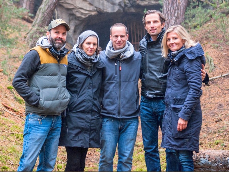 Die Macher hinter „Dark“: Baran bo Odar (Regie), Jantje Friese (Drehbuch), Eric Barmack (Vice President International Originals at Netflix), Quirin Berg (Executive Producer) und Justyna Müsch (Executive Producer, v.l.).