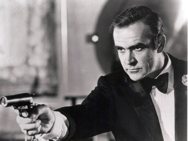 Sean Connery war der erste Darsteller, der James Bond in der offiziellen Filmreihe um den britischen Geheimagenten spielte. Von 1962 bis 1983 war Connery in sechs Filmen der Reihe zu sehen. 