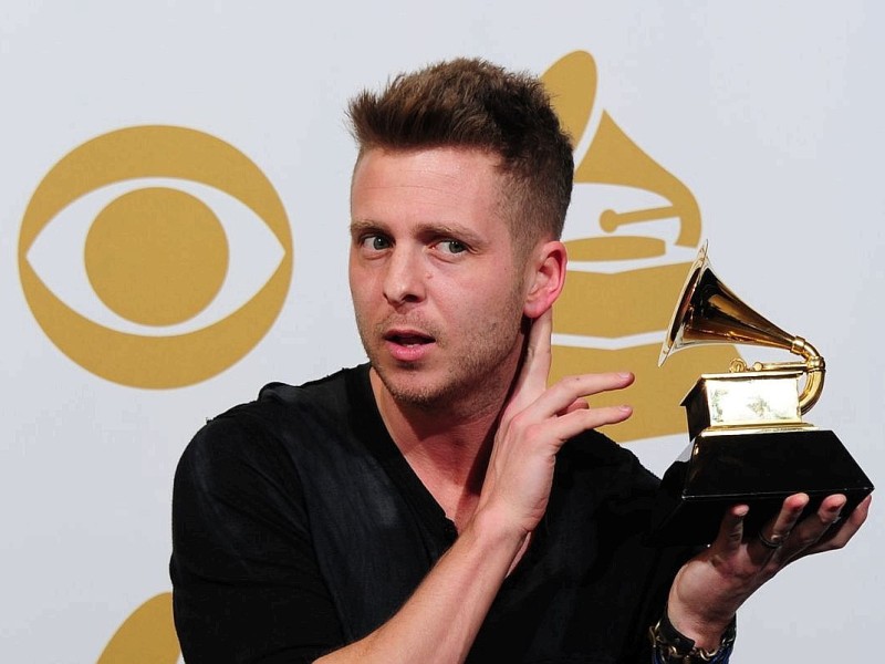 ...durfte sich mit ihr Ryan Tedder. Der Mann, der auch als Sänger von One Republic bekannt ist,...