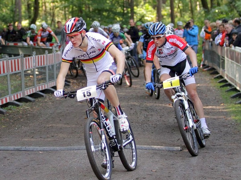 Mountainbike , Finale um den NRW Cup am 30.09.2012 in Haltern Am Dachsberg.15  Markus Schulze - Lünzum ( Focus M.I.G. Team )  1 Frank Beemer(  Storck racingteam )Foto: Gerhard Schypulla WAZ FotoPool