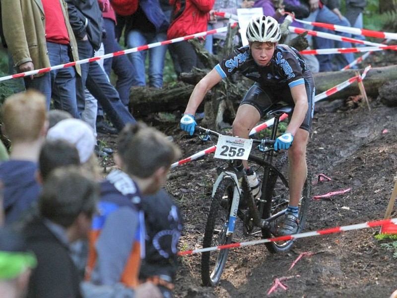 Mountainbike , Finale um den NRW Cup am 30.09.2012 in Haltern am Dachsberg.  Nico Sander  ( SV Steele 1911 eV )Foto: Gerhard Schypulla WAZ FotoPool