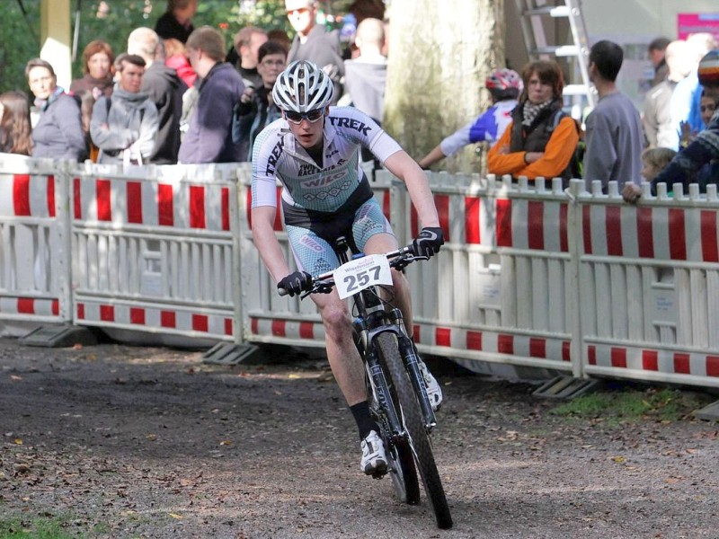 Mountainbike , Finale um den NRW Cup am 30.09.2012 in Haltern am Dachsberg.  Jeffrey Kruidbos ( Zwiep Mountainbike Team )Foto: Gerhard Schypulla WAZ FotoPool