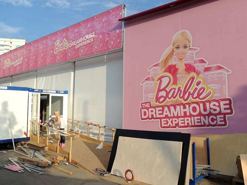 Die Barbies Dreamhouse Experience in Berlin. Auf 2500 Quadratmetern können Fans der blonden Puppe alles Neue rund um Barbies Leben entdecken.