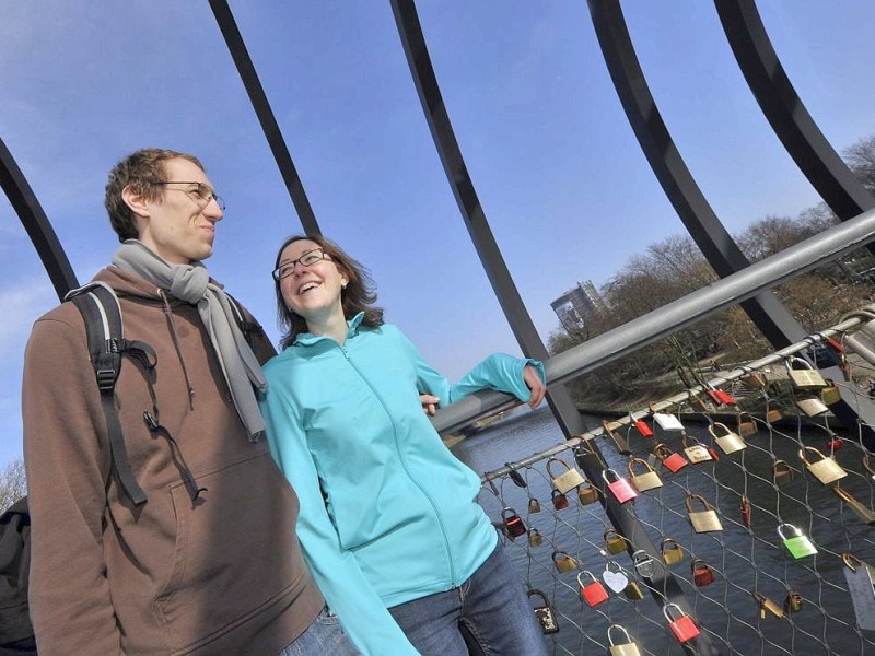 Judith und Marko kamen - wie viele andere - in den Kaisergarten am Schloss Oberhausen.