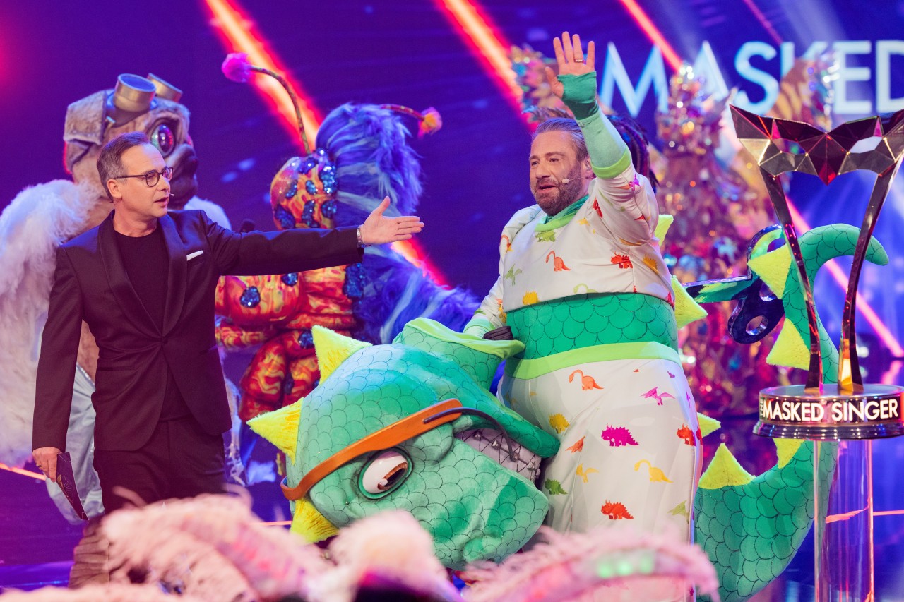 Als „Dinosaurier“ wurde Sasha schnell zum Liebling der „The Masked Singer“-Zuschauer.