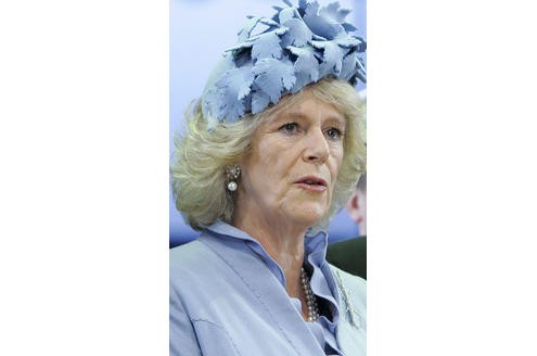 Berühmt für ihre schrägen Hüte: Camilla Parker Bowles macht den 51. Platz. (Foto: afp)