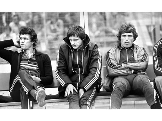 M.-Gladbach gegen Borussia Dortmund 12:0 29.4.1978 Foto Bodo GOEKE M.-Gladbach gegen Borussia Dortmund 12:0 Letzte Schicht für Trainer Otto Rehagel. Daneben Ackermann und Bertram BVB. 29.4.1978 Foto Bodo GOEKE