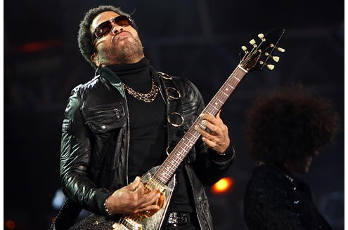 ...ist Sänger Lenny Kravitz.