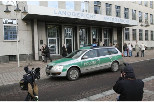 Auch die Polizei war vor Ort. (Foto:ap)