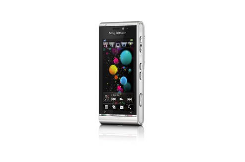 Mit einem Einführungspreis von 699 Euro startete das Sony Ericsson Satio. Es richtet sich mit seiner 12,1-Megapixel-Kamera vor allem an Fotofans.