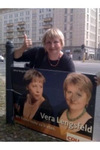 Lengsfeld mit dem umstrittenen Plakat