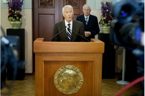 Der Vorsitzende des Nobelpreiskomittees, Thorbjoern Jagland, verkündete den Nobel-Preisträger 2009: US-Präsident Barack Obama. Er erhält den Preis für seine außerordentlichen Anstrengungen zur Stärkung der internationalen Diplomatie und der Zusammenarbeit der Völker.