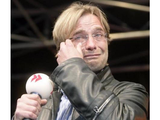 Jürgen Klopp weint.