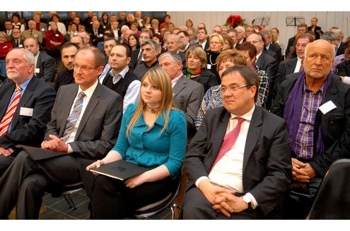 Beim Neujahrsempfang des Evangelischen Kirchenkreis Gladbeck-Bottrop-Dorsten genoss der im Martin-Luther-Forum in Gladbeck das Bad in der Menge.