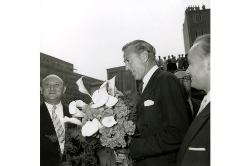 Und wer durfte bei 12 Uhr mittags nicht fehlen? Natürlich: Der Herzensbrecher Gary Cooper im Mai 1953.