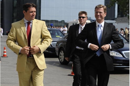 Guido Westerwelle und Michael Mronz: Nach sieben Jahren ohne Trauschein nun die Hochzeit.