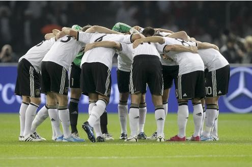 EM-Qualifikationsspiel Deutschland gegen Türkei, Endstand 3:0 (1:0).