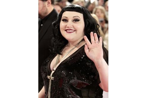 ...Sängerin Beth Ditto von der US-Band Gossip,...