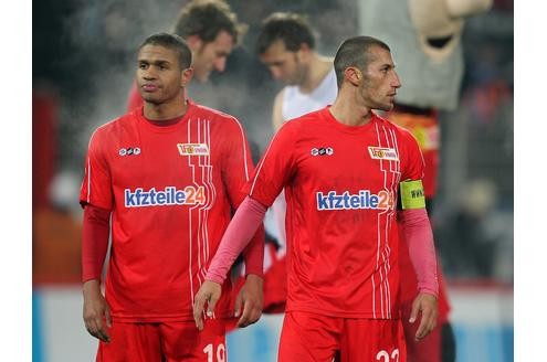 er VfL Bochum hat den zweiten Sieg in Serie teuer bezahlt. Beim 1:0 des VfL beim 1. FC Union Berlin musste Verteidiger Matias Concha nach einem bösen Foul mit einem Schienbeinbruch ausgewechselt werden. Christoph Dabrowski (18.) erzielte den Siegtreffer für Bochum.