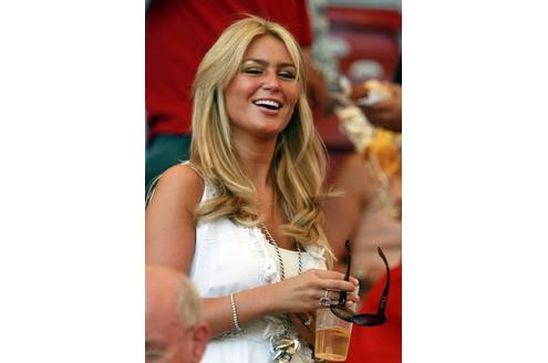 Hat gut lachen... Alex Curran ist die Freundin von England-Spieler Steven Gerrard. Platz sechs!