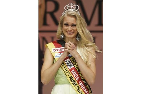 ...kommt Miss Germany aus Thüringen. Das nötigte der Siegerin...