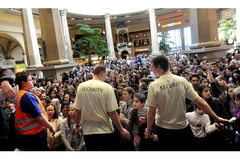 Gerechnet hatten die Veranstalter aber nur mit etwa 4000 Fans. Foto: Stefan Eickershoff