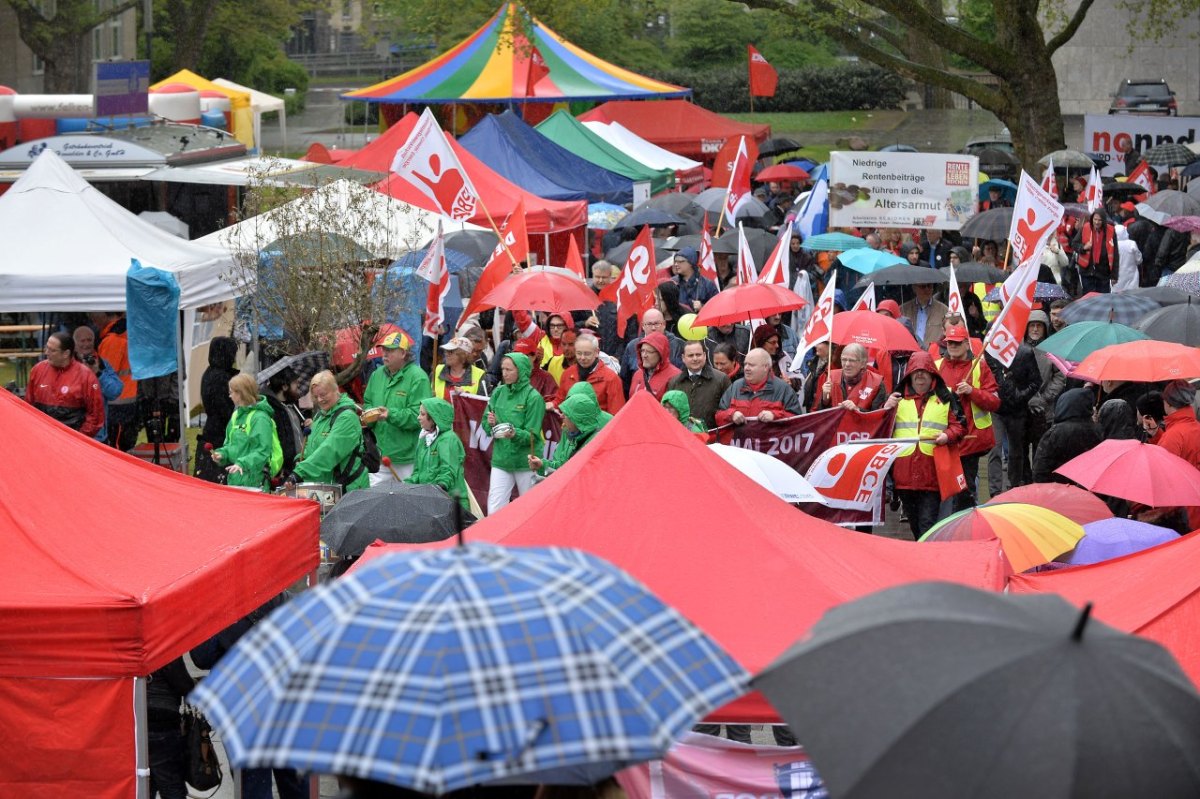 1. Mai Kundgebung Essen.jpg