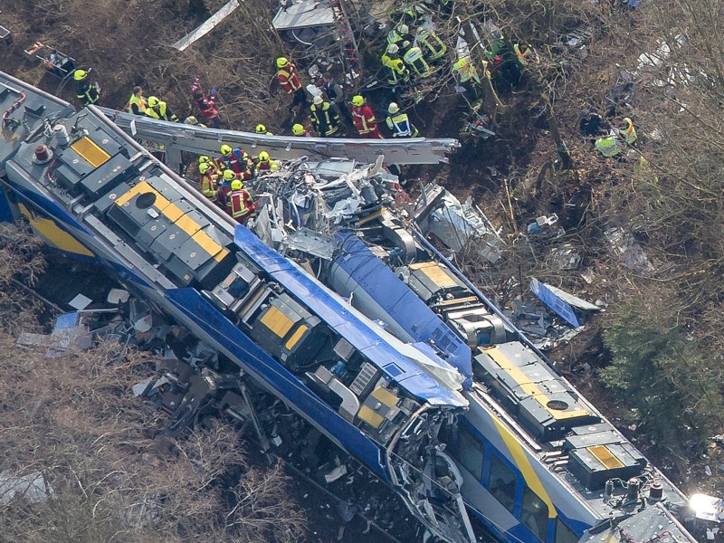 Zwei Züge des privaten „Meridian“, der von der Bayerischen Oberlandbahn (BOB) betrieben wird, stießen frontal zusammen. 