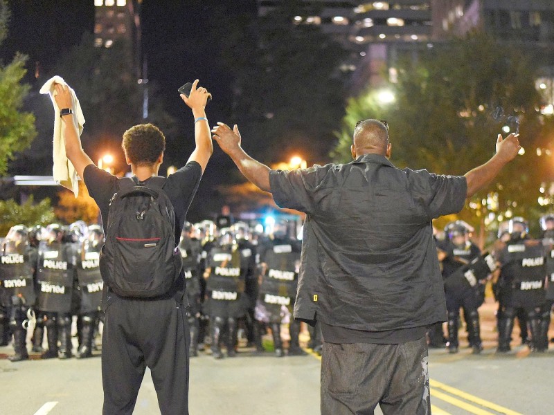 Der Afroamerikaner war am 20. September von der Polizei erschossen worden. Den Behörden zufolge hatte der Mann eine Waffe in der Hand und weigerte sich, diese niederzulegen. 