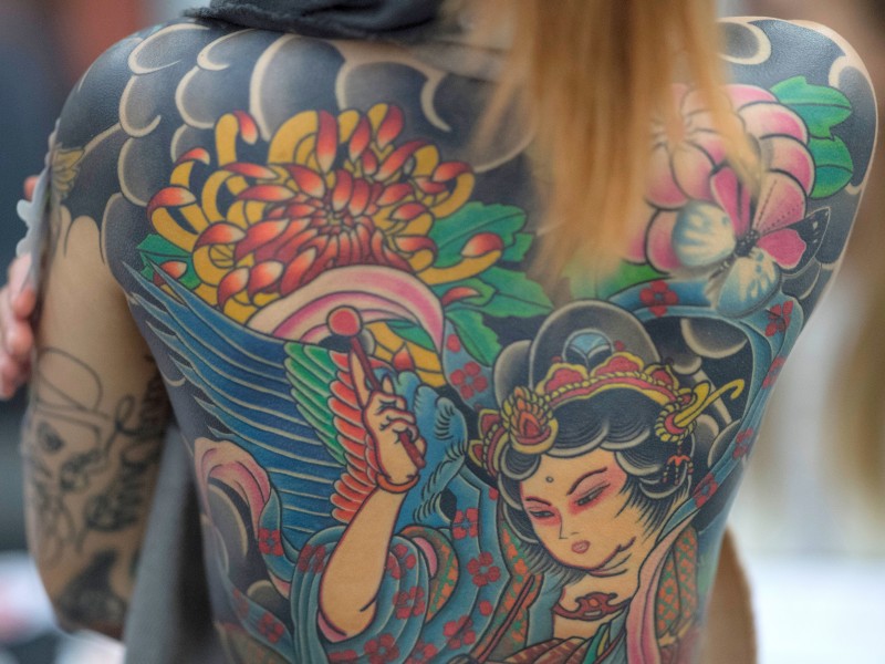 Bunte Körperkunst auf der „Tattoo-Convention“ in Frankfurt am Main.