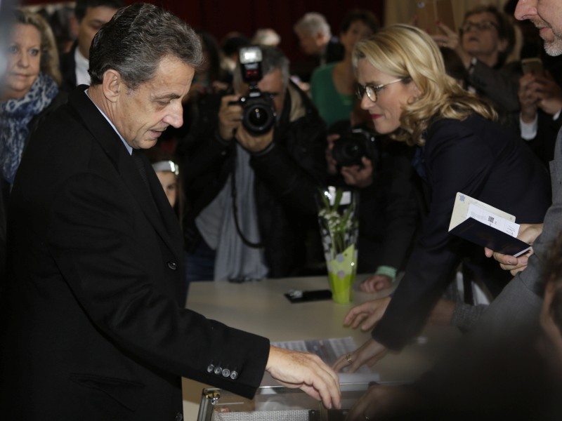 Sein Vorgänger, der frühere französische Präsident Nicolas Sarkozy, wählte dagegen in der Hauptstadt Paris. 