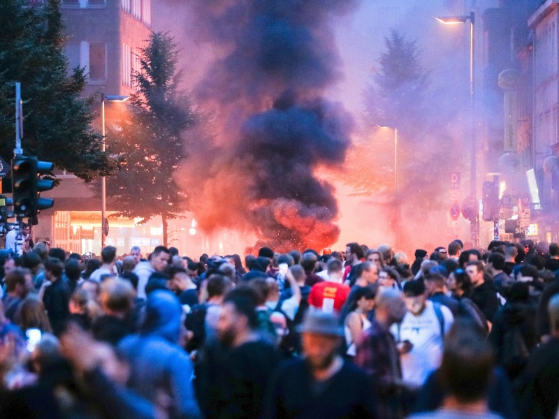 Mit so viel Gewaltbereitschaft hatten wohl weder die Polizei noch die Stadtverwaltung gerechnet. 