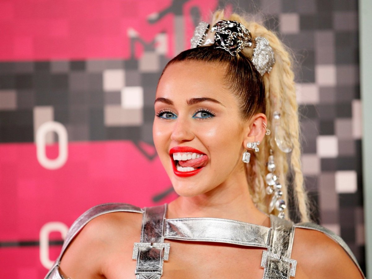 2017-05-04T202813Z_880490435_RC169859D580_RTRMADP_3_PEOPLE-MILEYCYRUS.JPG