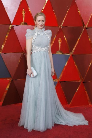 In viktorianischer Robe: Emily Blunt. 