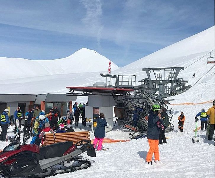 2018-03-16T135713Z_1938014358_RC12A868CD60_RTRMADP_3_GEORGIA-ACCIDENT-SKI-LIFT.JPG