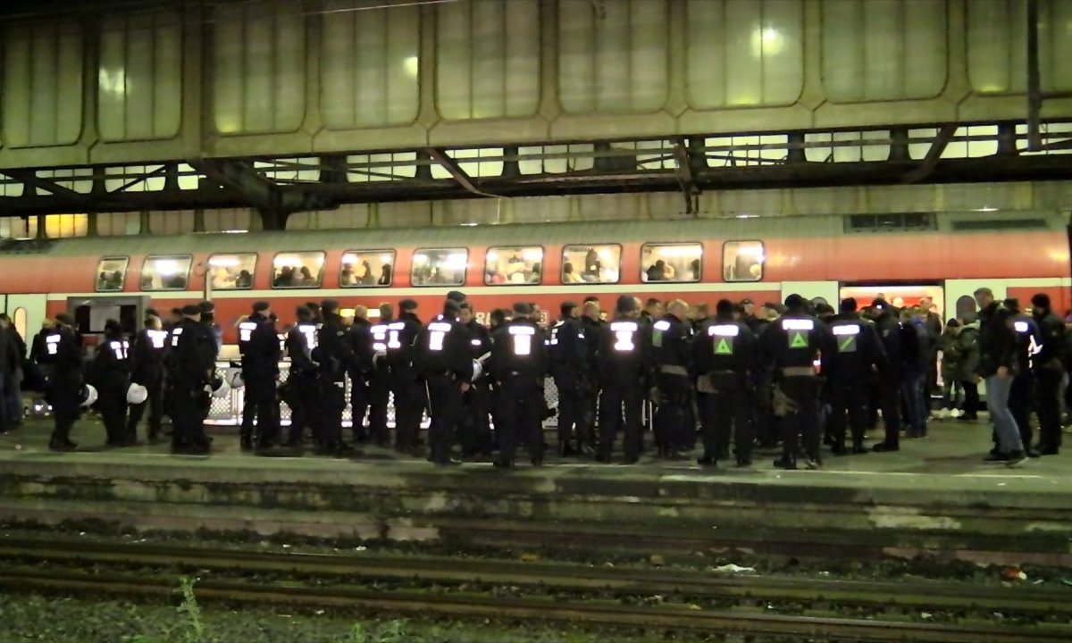 20181208_Ausschreitungen_Hbf_DU-ANC-NEWS-10.jpg