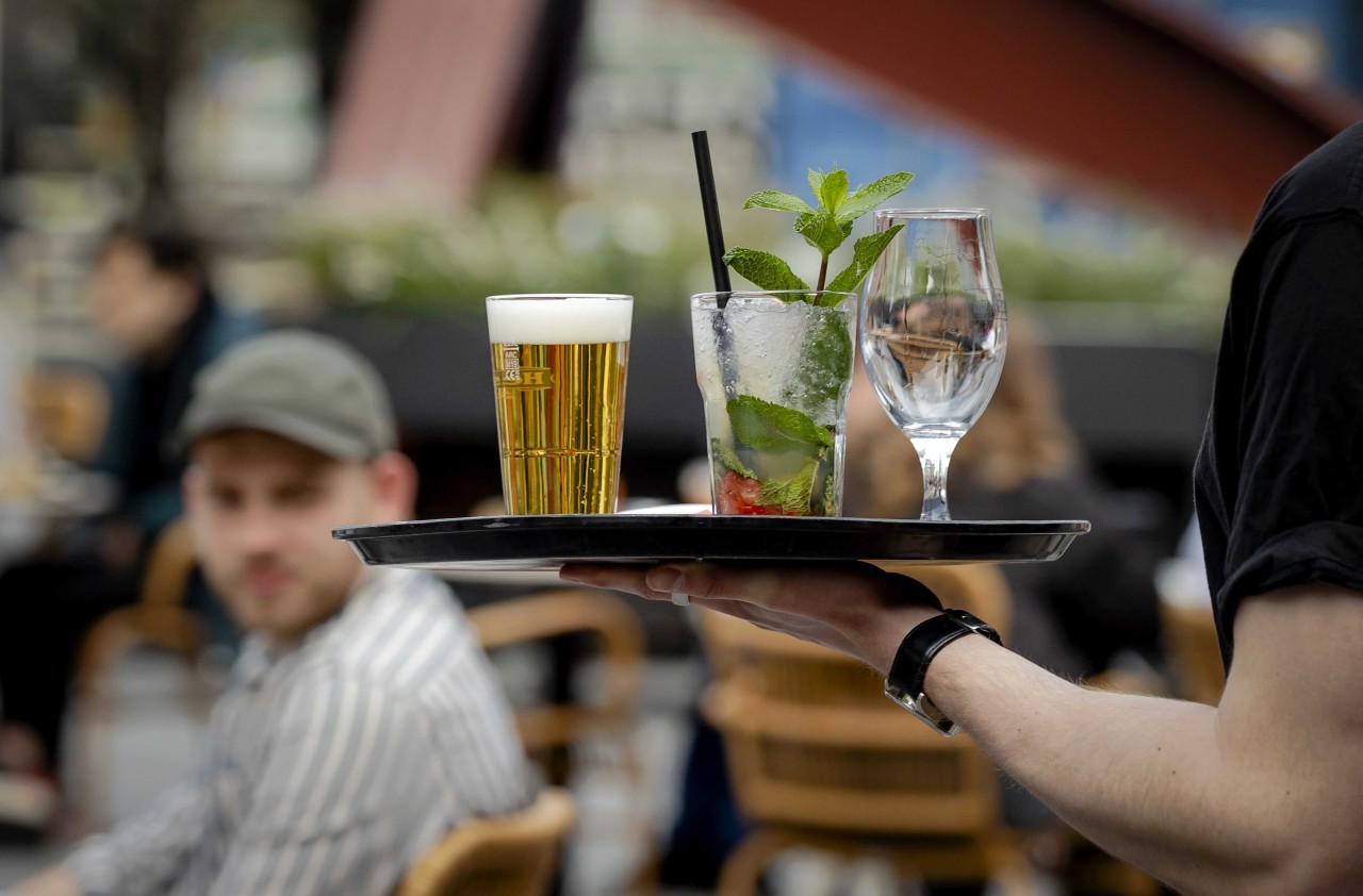 In der Gastronomie darf es weiterhin Rabatte auf alkoholische Getränke geben. (Symbolbild) 