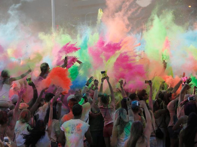 Das Holi Festival of Colours macht auf seiner großen Deutschland-Tournee auch in der Westfalenmetropole halt: ein farbenfroher Party-Tag mit elektronischer Musik und indischem Flair.