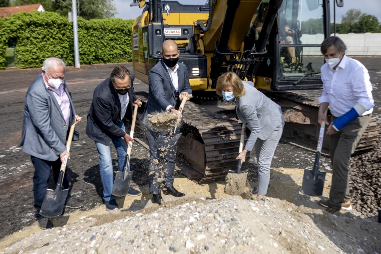 Spatenstich im neuen Jahnstadion in Gelsenkirchen.